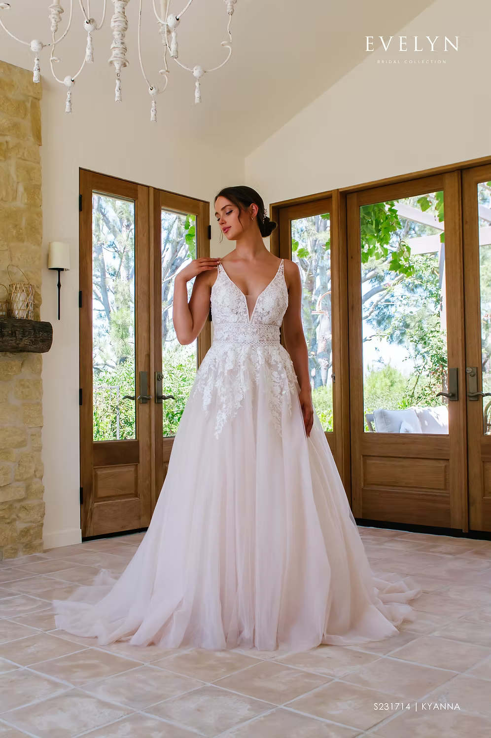 Evelyn Bridal Kyanna Size 6