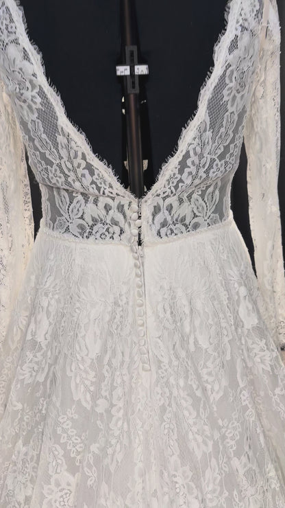 Christina Wu 19277 Size 18