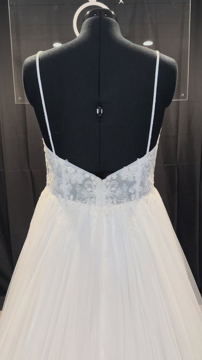 Eileen Size 16