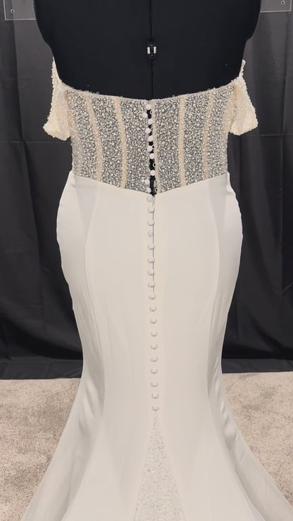 Sophia Thomas B220 Size 14