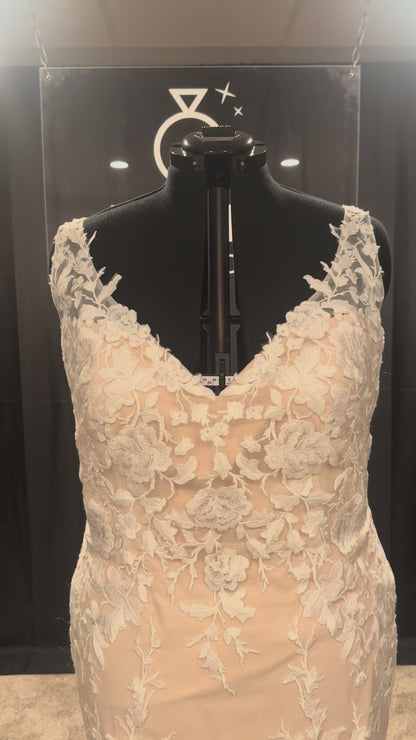 Evelyn Bridal Brooklyn Size 24