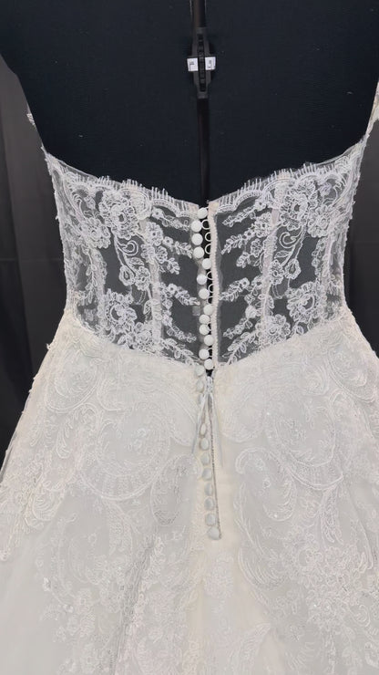 Christina Wu 19280 Size 16