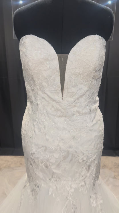 Marina Size 16