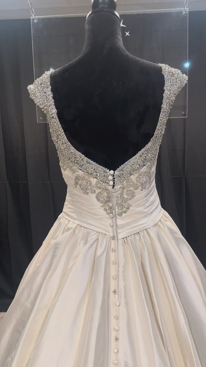 Allure 9204 Size 12