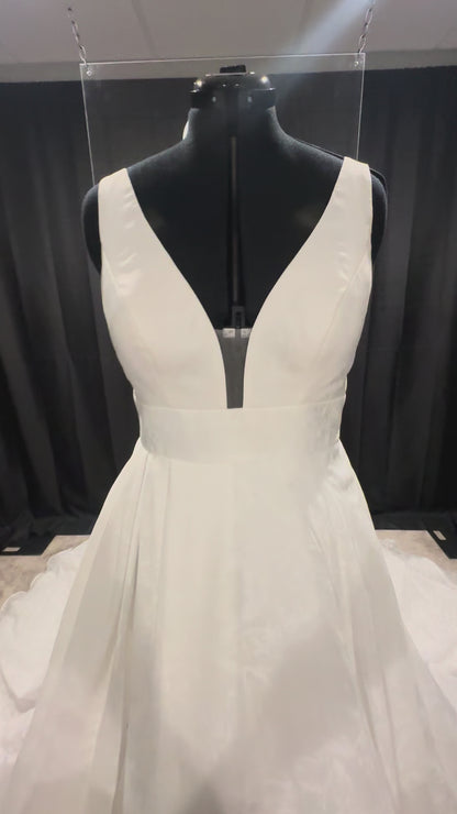 Jasmine Bridal T262015 Size 14