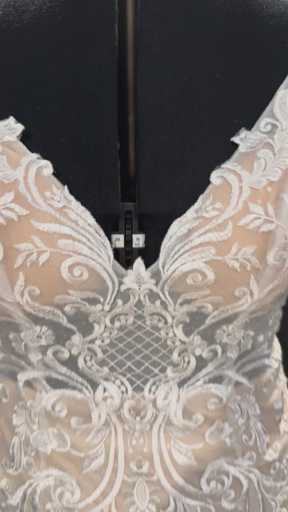 Sophia Thomas B116 Size 14