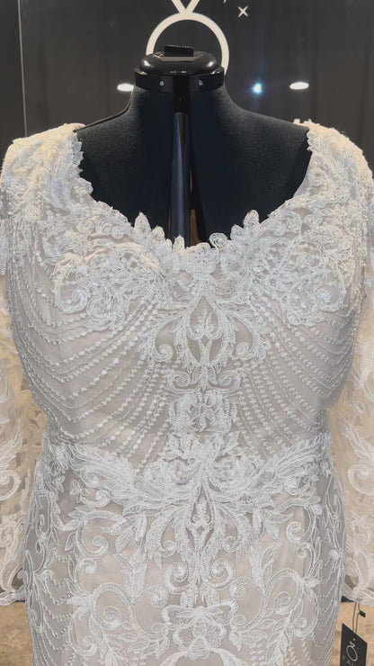 Mon Cheri TR12026 Size 24