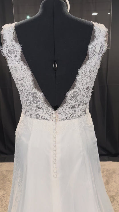 Casablanca BL269 Size 14