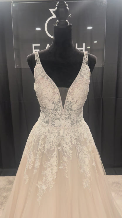 Evelyn Bridal Kyanna Size 6