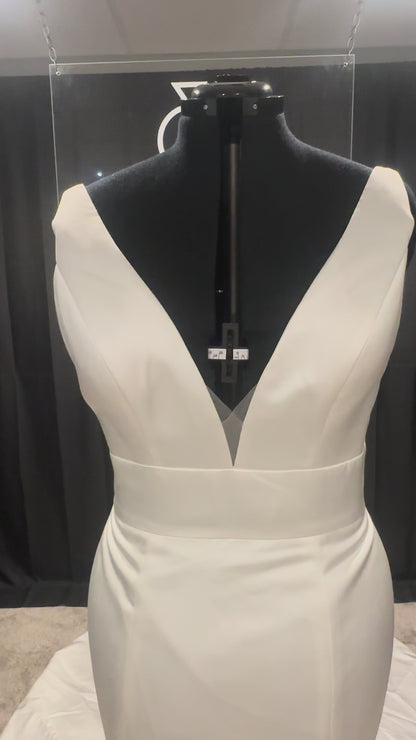 Jasmine Bridal Olivia T252003 Size 16