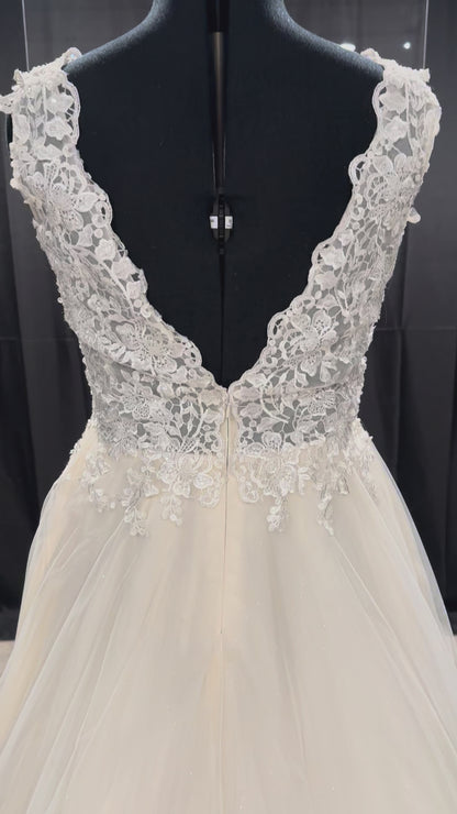 Ruth Size 14