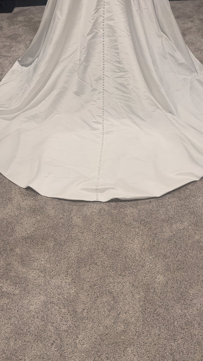 Jasmine Bridal F211004 Size 20